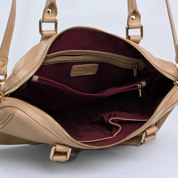 Zenith Handbags - Picture 5 of 5